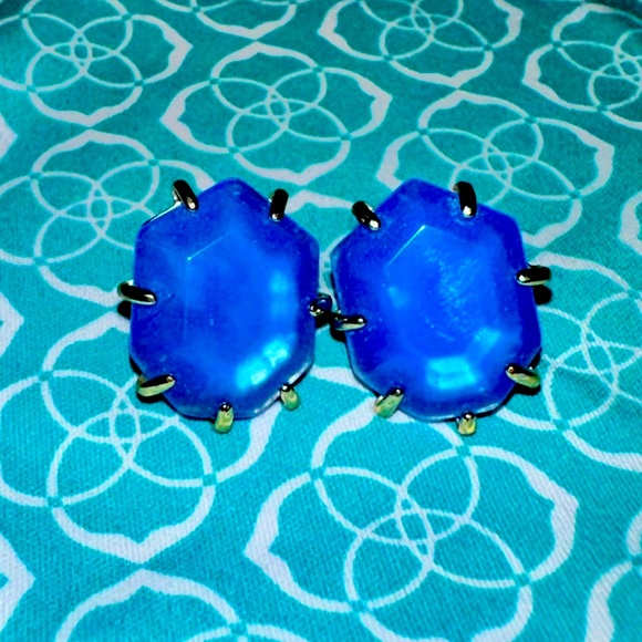 RETIRED STYLE + COLOR - Kendra Scott Morgan Studs Cobalt Blue - Picture 2 of 2